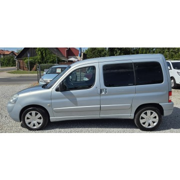 Citroen Berlingo  Minivan/Van 2006,  1.6 benzyna - Na sprzedaż za 10 000,00 zł - Zduńska Wola - zdjęcie 2
