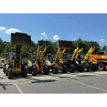 Liebherr L 506 Compact Łyżka + Widły Super Stan... - Pojazdy specjalistyczne - Widełki - zdjęcie 4