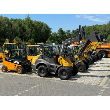 Liebherr L 506 Compact Łyżka + Widły Super Stan... - Pojazdy specjalistyczne - Widełki - zdjęcie 5