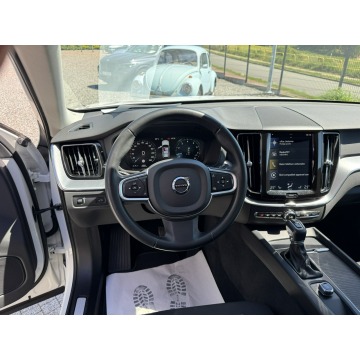 Volvo   SUV 2020,  2.0 benzyna, automat - Na sprzedaż za 91 900 zł - Sierakowice - zdjęcie 12