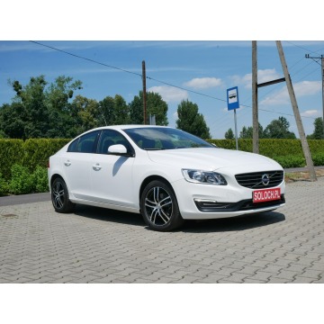 Volvo S60  Sedan/Limuzyna 2018,  2.0 diesel, automat - Na sprzedaż za 59 900 zł - Goczałkowice-Zdrój - zdjęcie 12