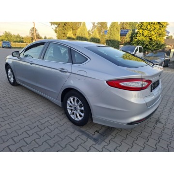 Ford Mondeo  Sedan/Limuzyna 2018,  1.5, automat - Na sprzedaż za 48 200 zł - Malutkie - zdjęcie 4