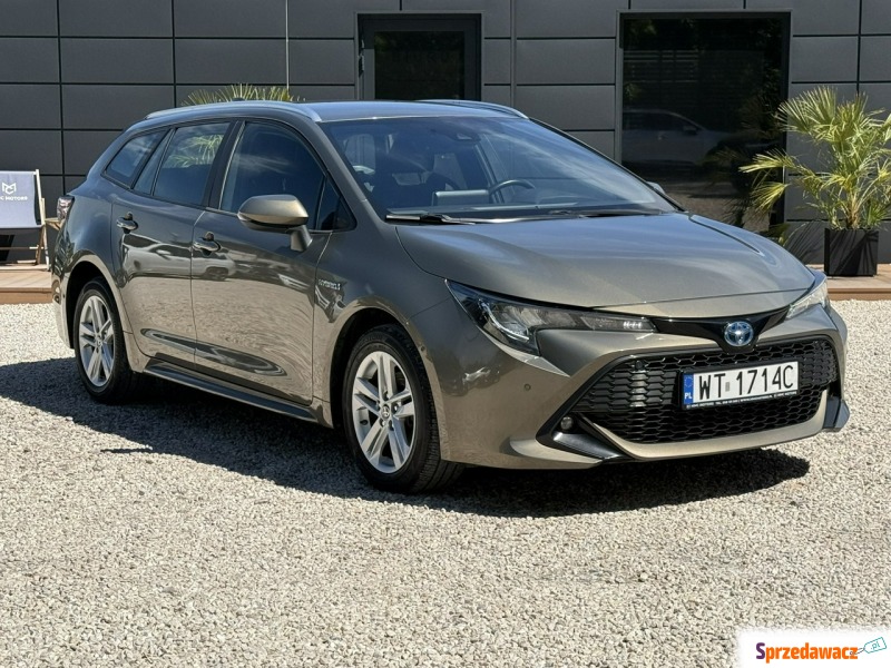Toyota Corolla  Kombi 2020,  1.8 hybryda, automat - Na sprzedaż za 76 900 zł - Pęcice