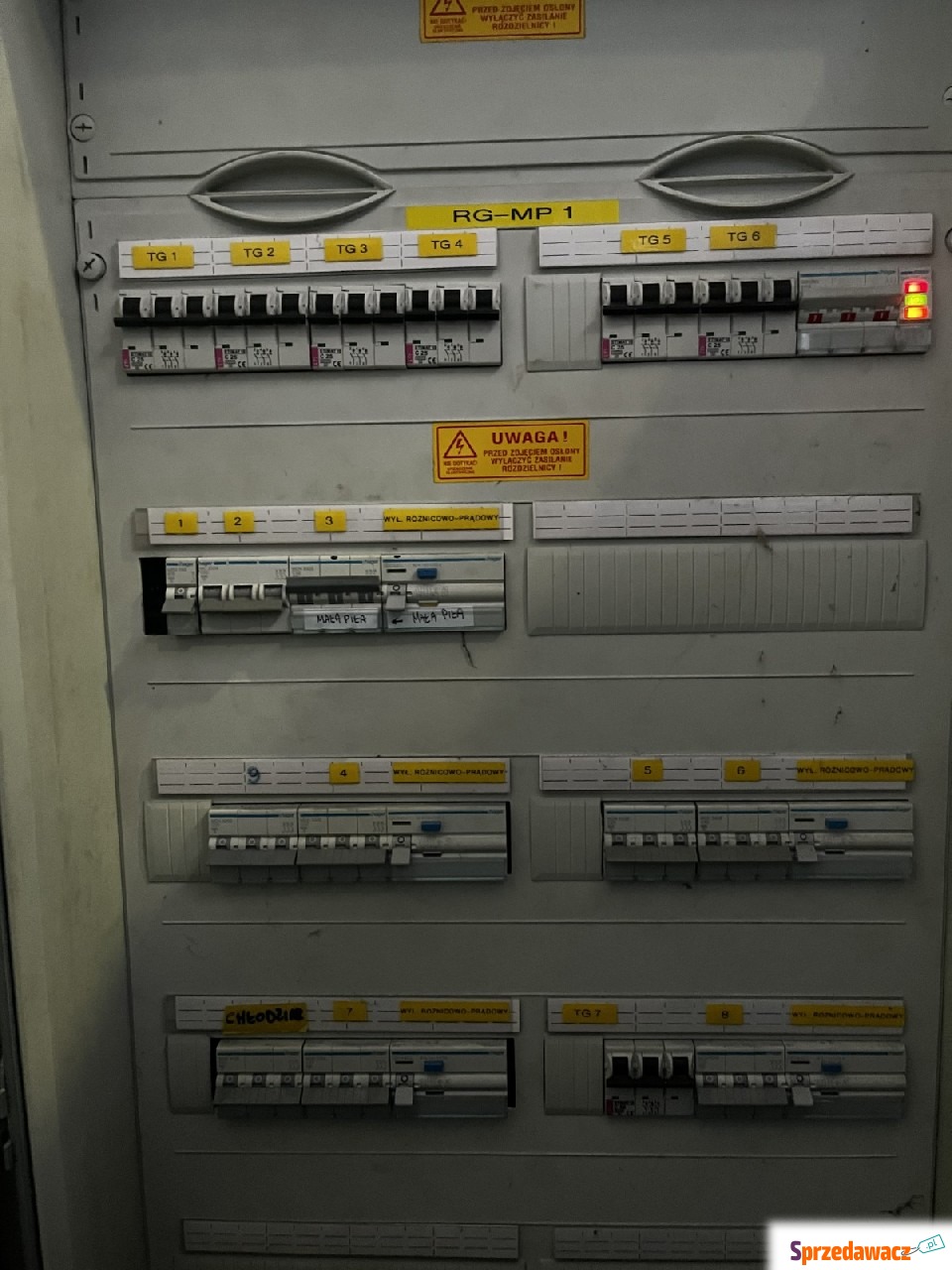 Sprzedam rozdzielnię elektryczną...