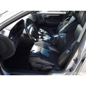 Volvo S60  Sedan/Limuzyna 2007,  2.4 diesel - Na sprzedaż za 19 900 zł - Warszawa - zdjęcie 5