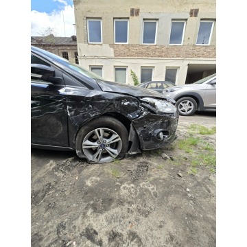 Ford Focus  Kombi 2014,  1.0 benzyna - Na sprzedaż za 4 900,00 zł - Sosnowiec - zdjęcie 9