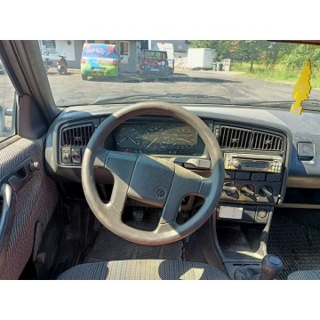 Volkswagen Passat  Sedan/Limuzyna 1992,  1.8 benzyna - Na sprzedaż za 1 600,00 zł - Tarnów - zdjęcie 6