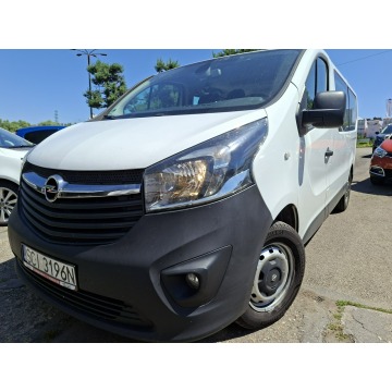 Opel Vivaro  Bus 2016,  1.6 diesel - Na sprzedaż za 53 000 zł - Cieszyn - zdjęcie 2
