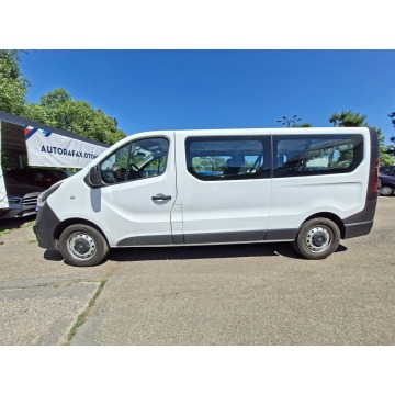 Opel Vivaro  Bus 2016,  1.6 diesel - Na sprzedaż za 53 000 zł - Cieszyn - zdjęcie 7