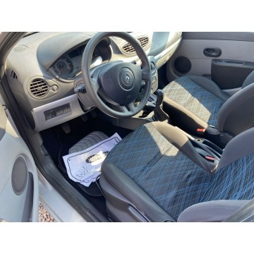Renault Clio  Hatchback 2005,  1.4 benzyna - Na sprzedaż za 3 600,00 zł - Głogów - zdjęcie 6