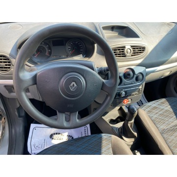 Renault Clio  Hatchback 2005,  1.4 benzyna - Na sprzedaż za 3 600,00 zł - Głogów - zdjęcie 7