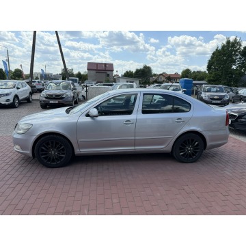 Skoda Octavia  Sedan/Limuzyna 2011,  1.4 benzyna - Na sprzedaż za 13 800 zł - Sade Budy - zdjęcie 12