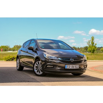 Opel Astra  Hatchback 2015,  1.4 benzyna - Na sprzedaż za 34 900 zł - Ostrów Mazowiecka - zdjęcie 2