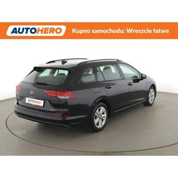 Volkswagen Golf  Kombi 2023,  1.5 benzyna, automat - Na sprzedaż za 64 000 zł - Warszawa - zdjęcie 7