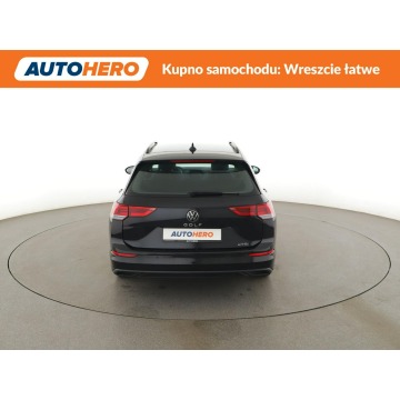 Volkswagen Golf  Kombi 2023,  1.5 benzyna, automat - Na sprzedaż za 64 000 zł - Warszawa - zdjęcie 6