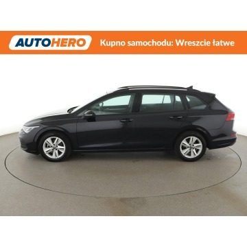 Volkswagen Golf  Kombi 2023,  1.5 benzyna, automat - Na sprzedaż za 64 000 zł - Warszawa - zdjęcie 2