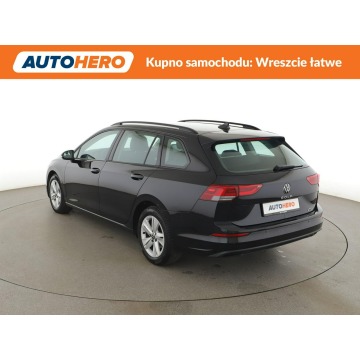 Volkswagen Golf  Kombi 2023,  1.5 benzyna, automat - Na sprzedaż za 64 000 zł - Warszawa - zdjęcie 4