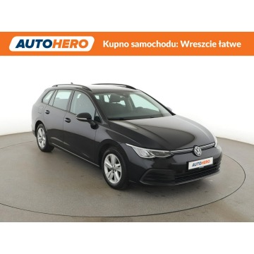 Volkswagen Golf  Kombi 2023,  1.5 benzyna, automat - Na sprzedaż za 64 000 zł - Warszawa - zdjęcie 10