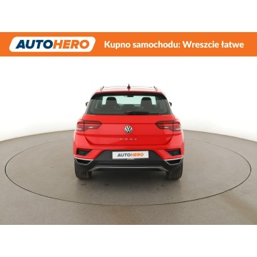 Volkswagen T-Roc  SUV 2019,  2.0 diesel, automat - Na sprzedaż za 65 300 zł - Warszawa - zdjęcie 6