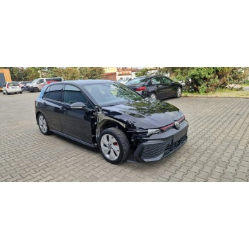 Volkswagen Golf  Liftback 2025,  2.0 benzyna, automat - Na sprzedaż za 85 000 zł - Koszalin - zdjęcie 2