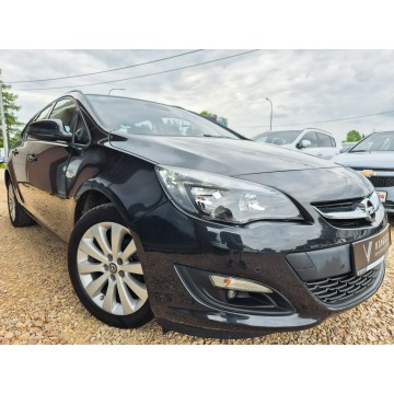Opel Astra  Kombi 2015,  1.4 benzyna - Na sprzedaż za 22 999 zł - Tychy - zdjęcie 2