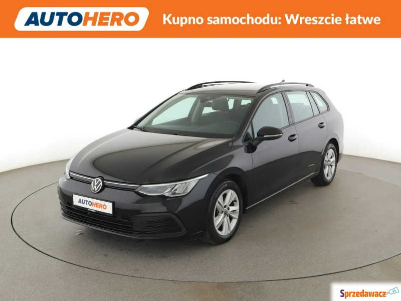 Volkswagen Golf  Kombi 2023,  1.5 benzyna, automat - Na sprzedaż za 64 000 zł - Warszawa