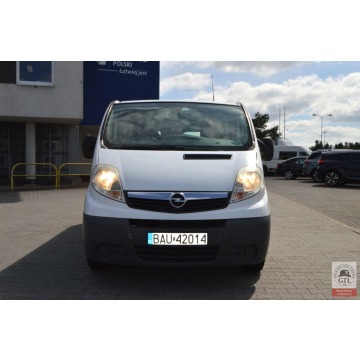 Opel Vivaro 2011 diesel - Na sprzedaż za 22 571 zł - Gdańsk - zdjęcie 2