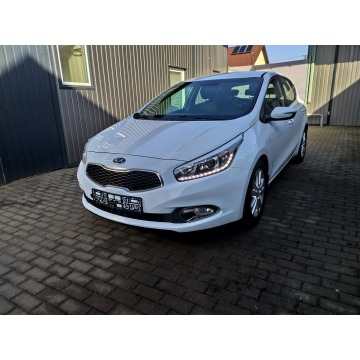 Kia Ceed  Hatchback 2013,  1.6 benzyna, automat - Na sprzedaż za 30 900 zł - Strzała - zdjęcie 2