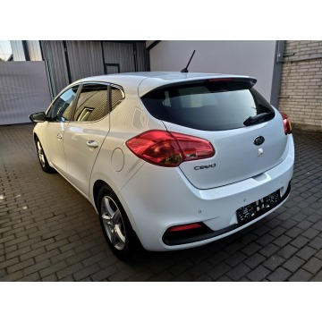 Kia Ceed  Hatchback 2014,  1.6 benzyna, automat - Na sprzedaż za 35 900 zł - Strzała - zdjęcie 5