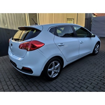 Kia Ceed  Hatchback 2014,  1.6 benzyna, automat - Na sprzedaż za 35 900 zł - Strzała - zdjęcie 7