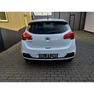 Kia Ceed  Hatchback 2014,  1.6 benzyna, automat - Na sprzedaż za 35 900 zł - Strzała - zdjęcie 6