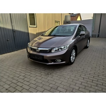 Honda Civic  Sedan/Limuzyna 2012,  1.8 benzyna - Na sprzedaż za 30 900 zł - Strzała - zdjęcie 2
