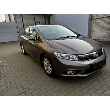 Honda Civic  Sedan/Limuzyna 2012,  1.8 benzyna - Na sprzedaż za 30 900 zł - Strzała - zdjęcie 9