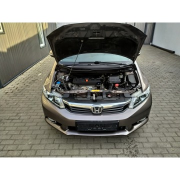Honda Civic  Sedan/Limuzyna 2012,  1.8 benzyna - Na sprzedaż za 30 900 zł - Strzała - zdjęcie 12