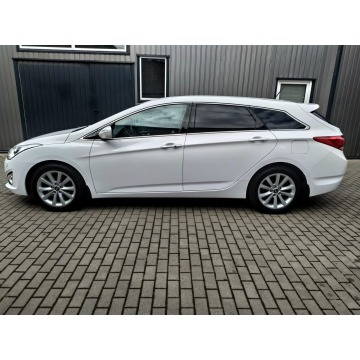 Hyundai i40  Kombi 2014,  2.0 benzyna, automat - Na sprzedaż za 36 900 zł - Strzała - zdjęcie 4
