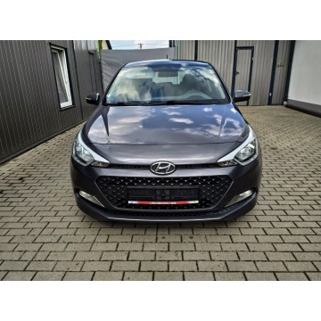 Hyundai i20  Hatchback 2015,  1.2 benzyna - Na sprzedaż za 30 900 zł - Strzała - zdjęcie 11