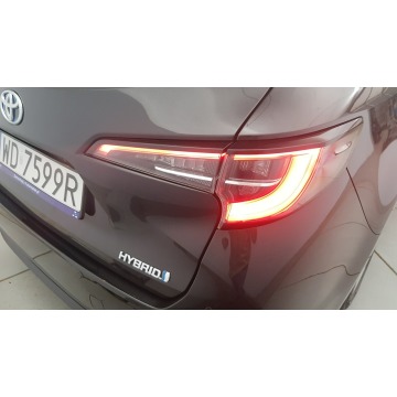 Toyota Corolla  Kombi 2022,  2.0 hybryda, automat - Na sprzedaż za 71 850 zł - Warszawa - zdjęcie 12