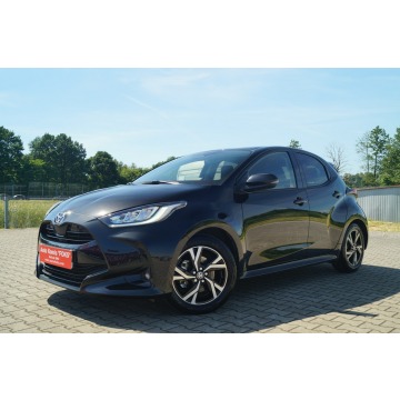 Toyota Yaris -  1,5 92 KM AUTOMAT  ORG. LAKIER SALON PL I-WSZY WŁ. JAK NOWY 4,500 KM