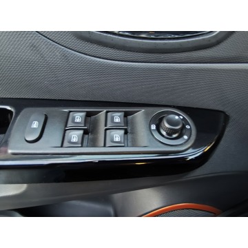 Renault Captur  SUV 2014,  0.9 benzyna - Na sprzedaż za 33 900 zł - Zgierz - zdjęcie 11