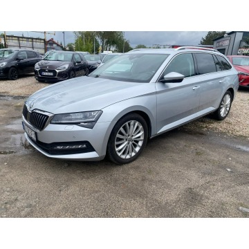 Skoda Superb  Kombi 2019,  2.0 diesel, automat - Na sprzedaż za 69 900 zł - Kanie - zdjęcie 3