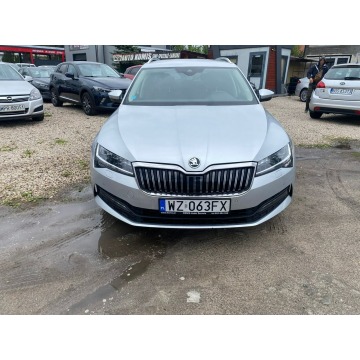 Skoda Superb  Kombi 2019,  2.0 diesel, automat - Na sprzedaż za 69 900 zł - Kanie - zdjęcie 2