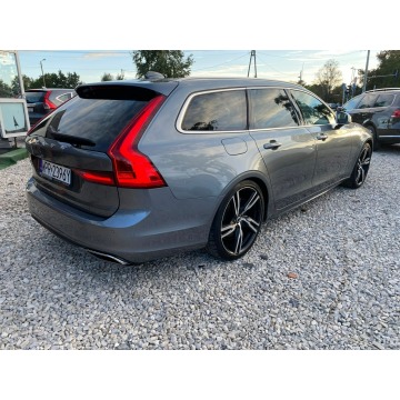 Volvo V90  Kombi 2019,  2.0 benzyna, automat - Na sprzedaż za 95 999 zł - Kanie - zdjęcie 5