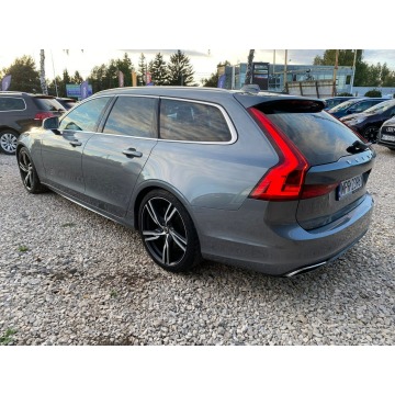 Volvo V90  Kombi 2019,  2.0 benzyna, automat - Na sprzedaż za 95 999 zł - Kanie - zdjęcie 7