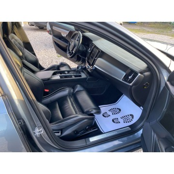 Volvo V90  Kombi 2019,  2.0 benzyna, automat - Na sprzedaż za 95 999 zł - Kanie - zdjęcie 10