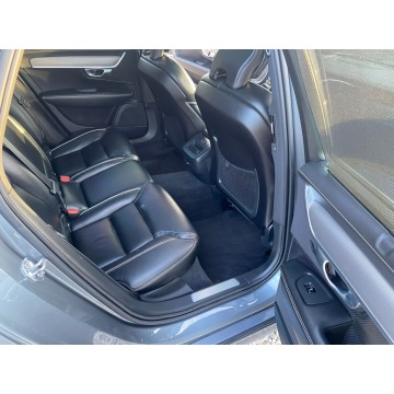 Volvo V90  Kombi 2019,  2.0 benzyna, automat - Na sprzedaż za 95 999 zł - Kanie - zdjęcie 11