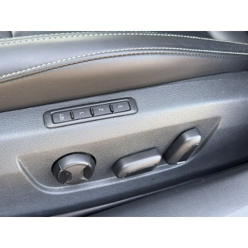 Skoda Superb  Kombi 2023,  2.0 diesel, automat - Na sprzedaż za 115 800 zł - Pęcice - zdjęcie 12