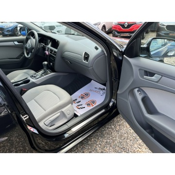Audi A4  Kombi 2013,  2.0 diesel, automat - Na sprzedaż za 45 900 zł - Rydułtowy - zdjęcie 9