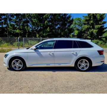 Skoda Superb  Kombi 2017,  1.8 benzyna, automat - Na sprzedaż za 58 900 zł - Szczecin - zdjęcie 8