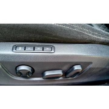Skoda Superb  Kombi 2017,  1.8 benzyna, automat - Na sprzedaż za 58 900 zł - Szczecin - zdjęcie 10