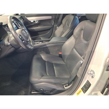Volvo S90  Sedan/Limuzyna 2022,  2.0 benzyna, automat - Na sprzedaż za 133 100 zł - Swarzędz - zdjęcie 9